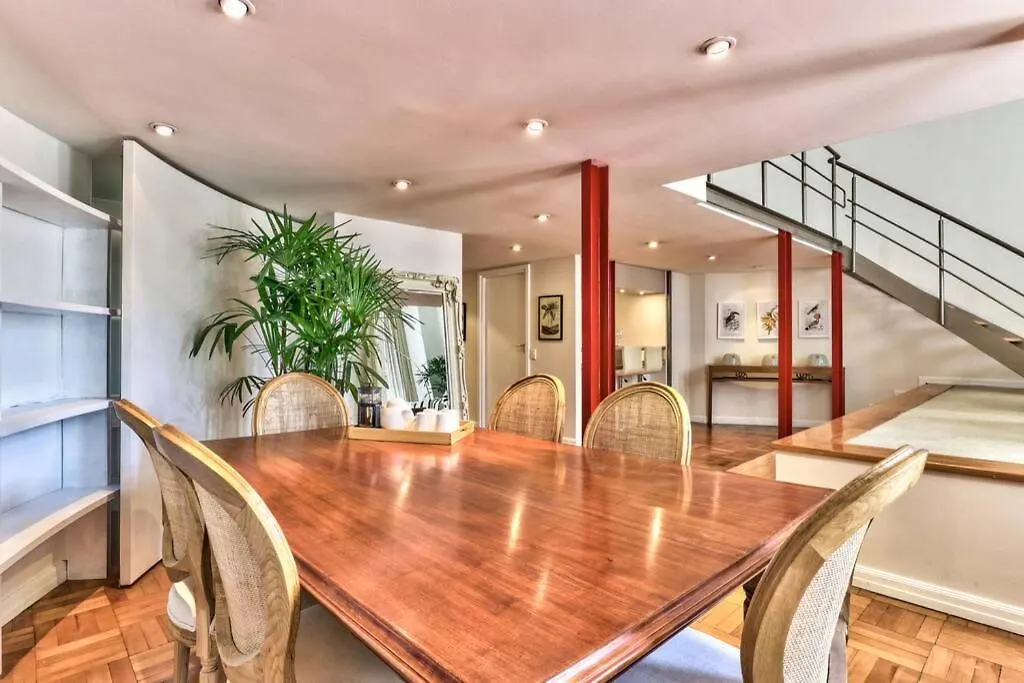 Couples Retreat, Bar, Library, 24 Hour Security Villa Cape Town South Africa