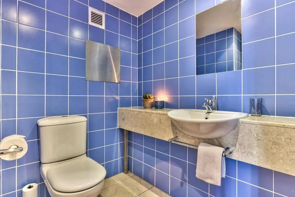 Holiday home Couples Retreat, Bar, Library, 24 Hour Security Villa Cape Town South Africa